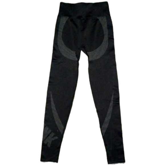 Pink Victoria's Secret Seamless Black Leggings - Picture 3 of 4